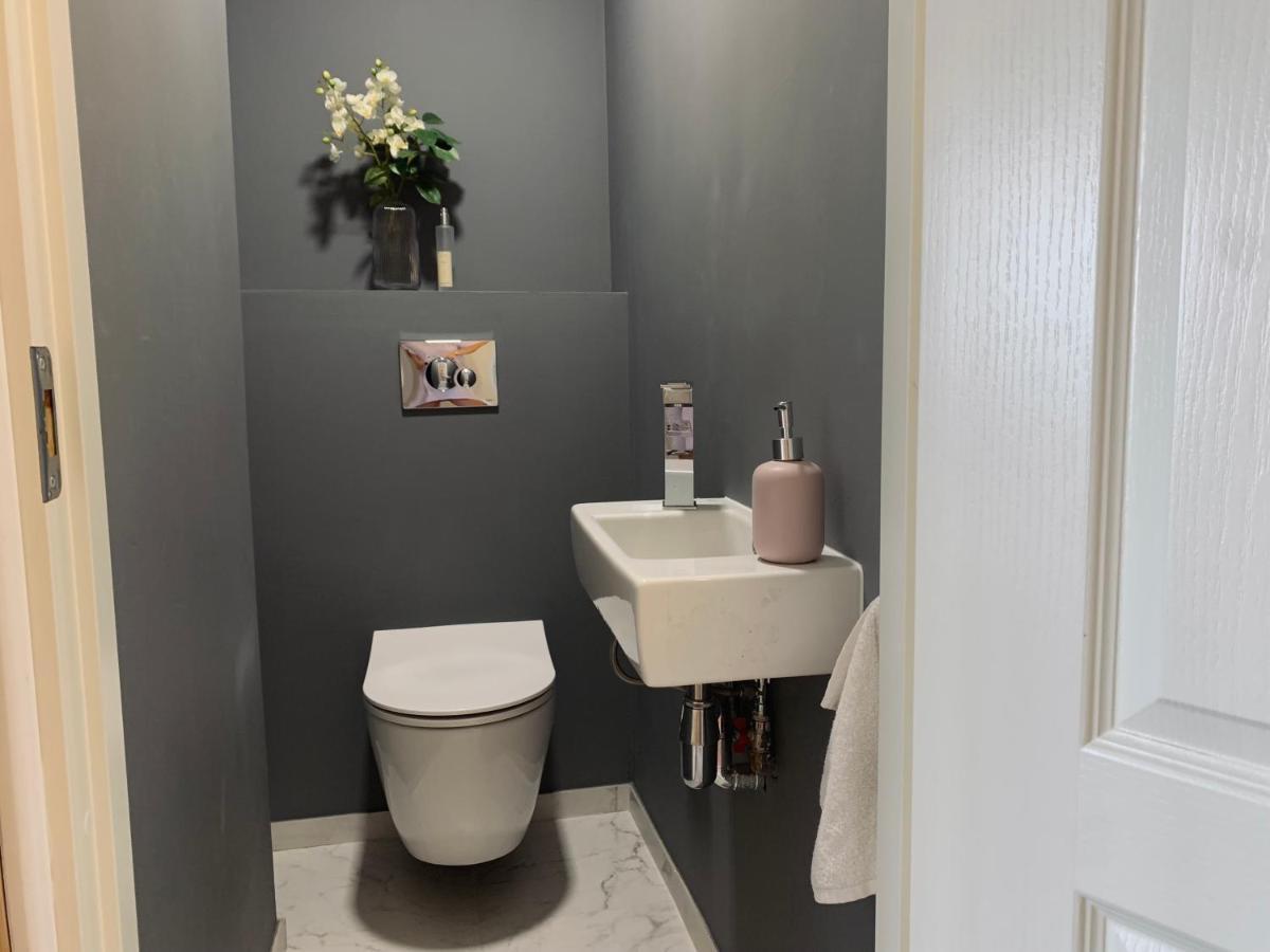 You'Ll Love This Large Apartment! Free Parking! Ταλίν Εξωτερικό φωτογραφία